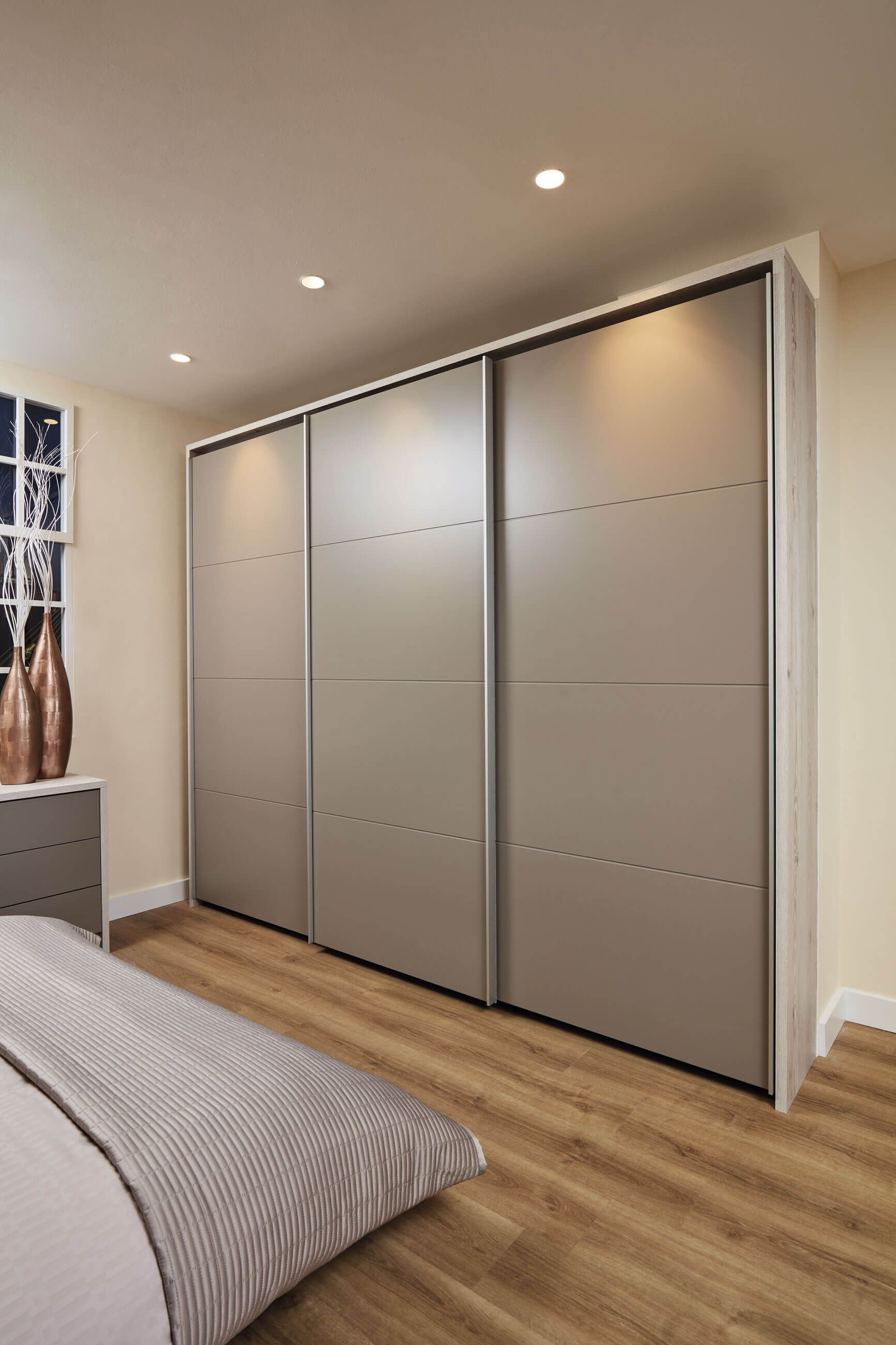 Custom Made Wardrobes in Singapore (42)