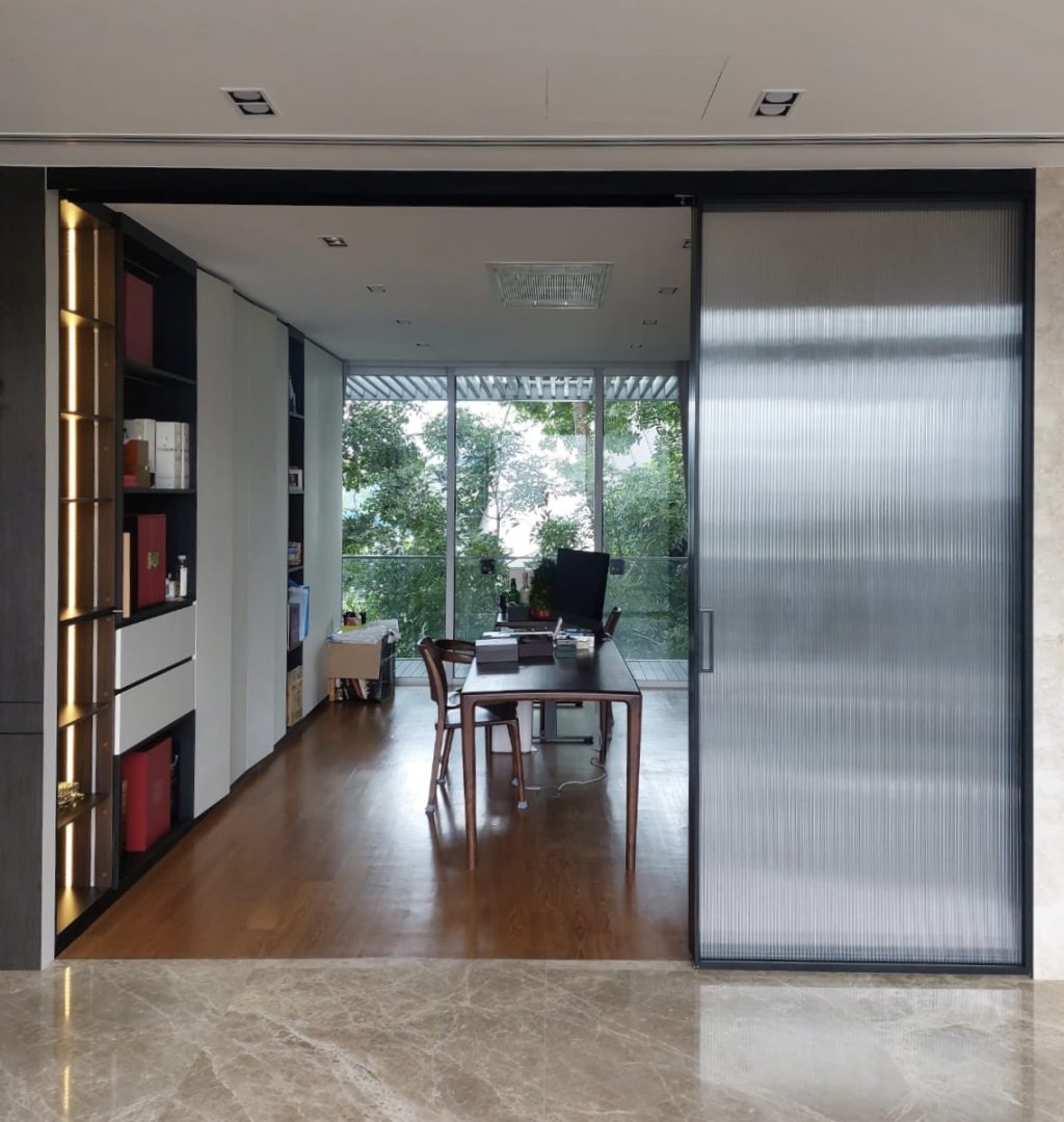 aluminium glass doors 44