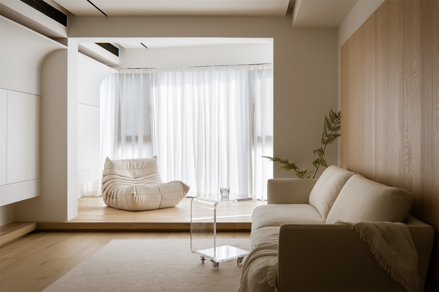 Light Timber Interior White and Light Wood: A Popular Interior Design Choice for Homeowners ...