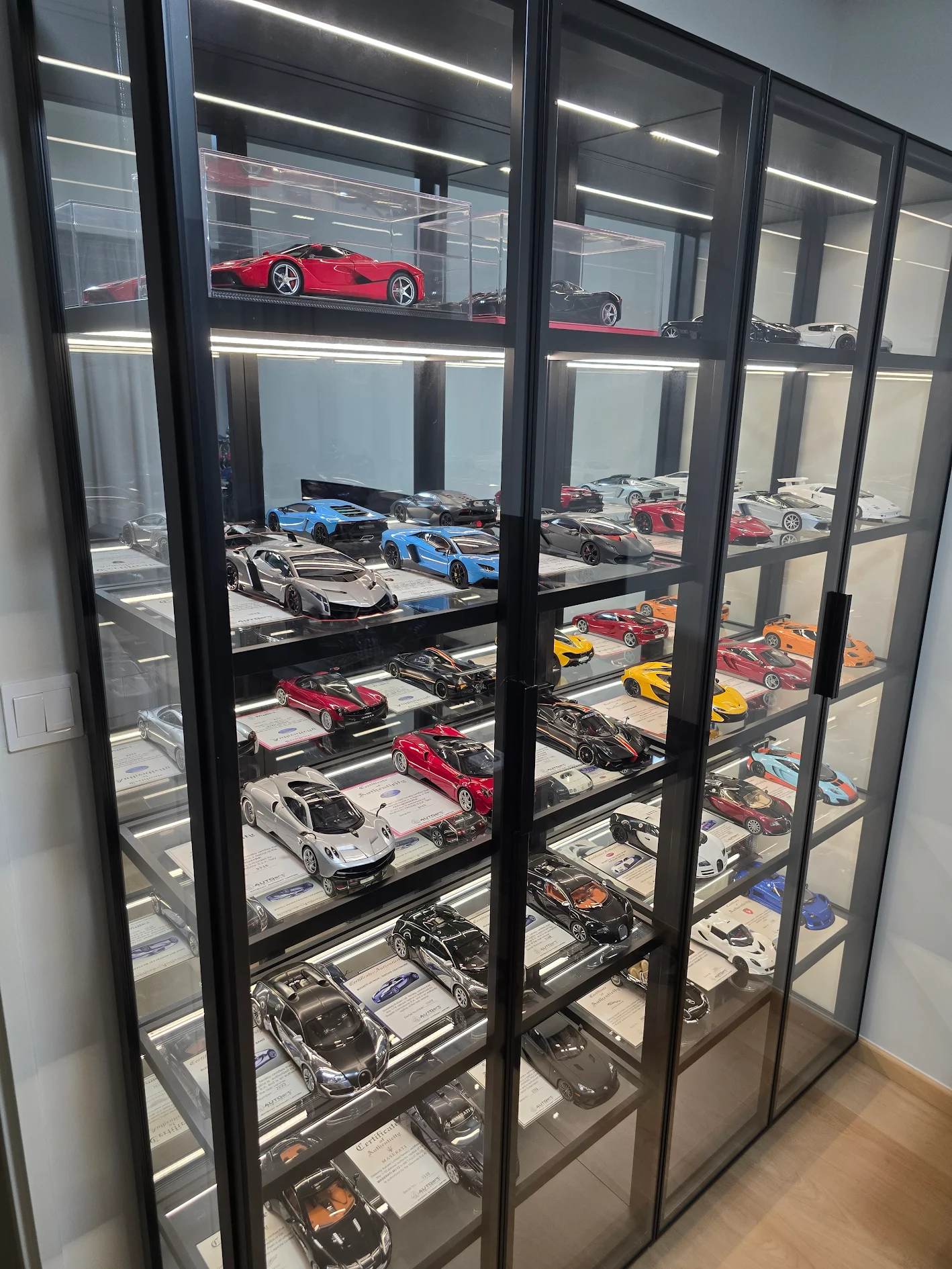 display-cabinet